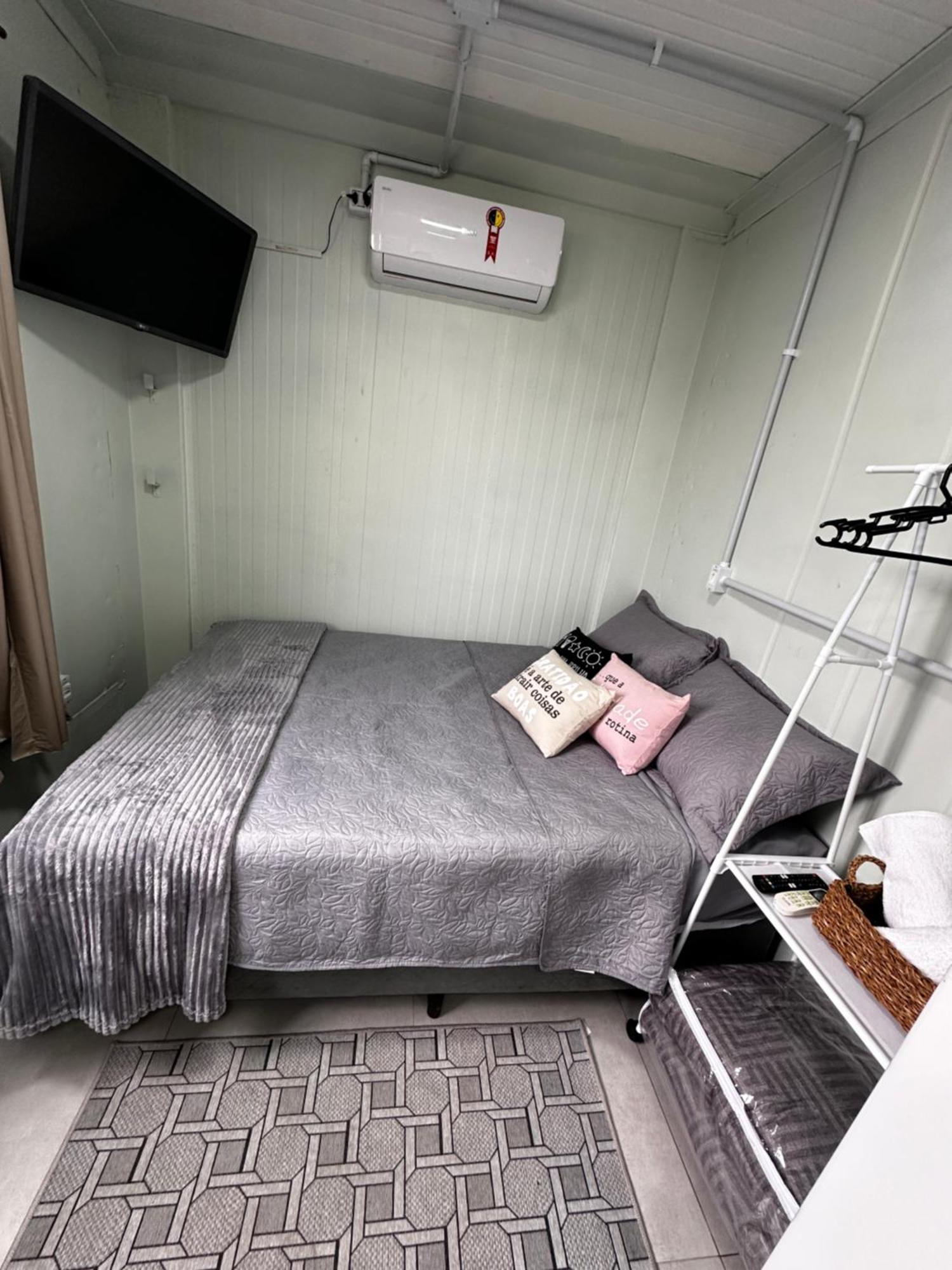 Kitnet Container Com Garagem Villa Itapema Kültér fotó